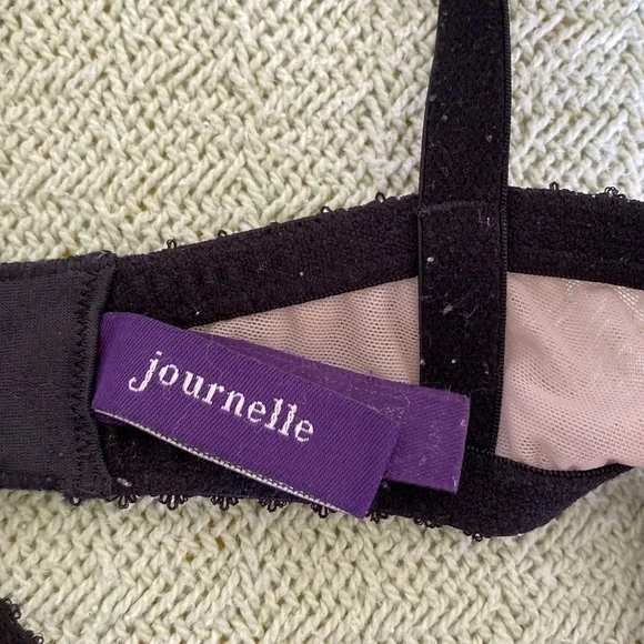 Journelle Luxury Lace Set Bra & Thong - Picture 4 of 6